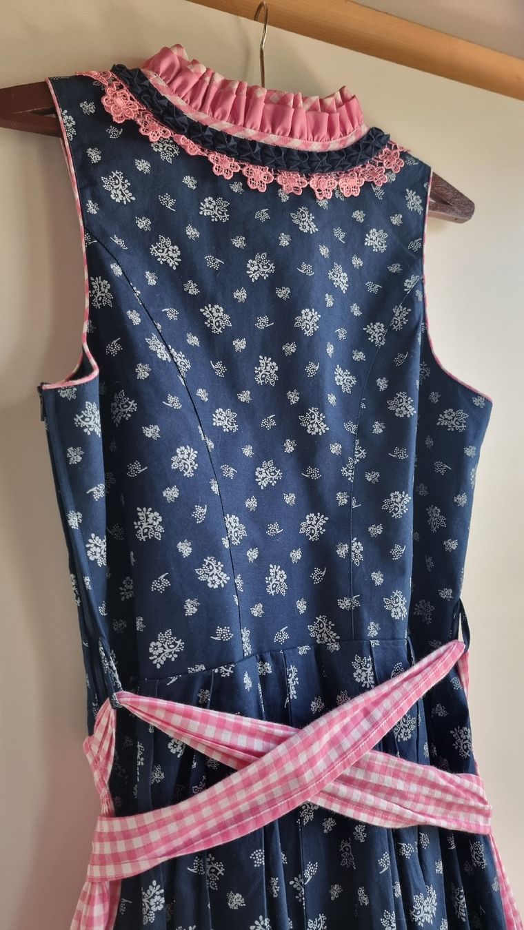 C&A Vestiti: Wunderschönes LANDHAUS Dirndl, Gr. 36/S – Usato da Gontenschwil venduto da shop2hand 6