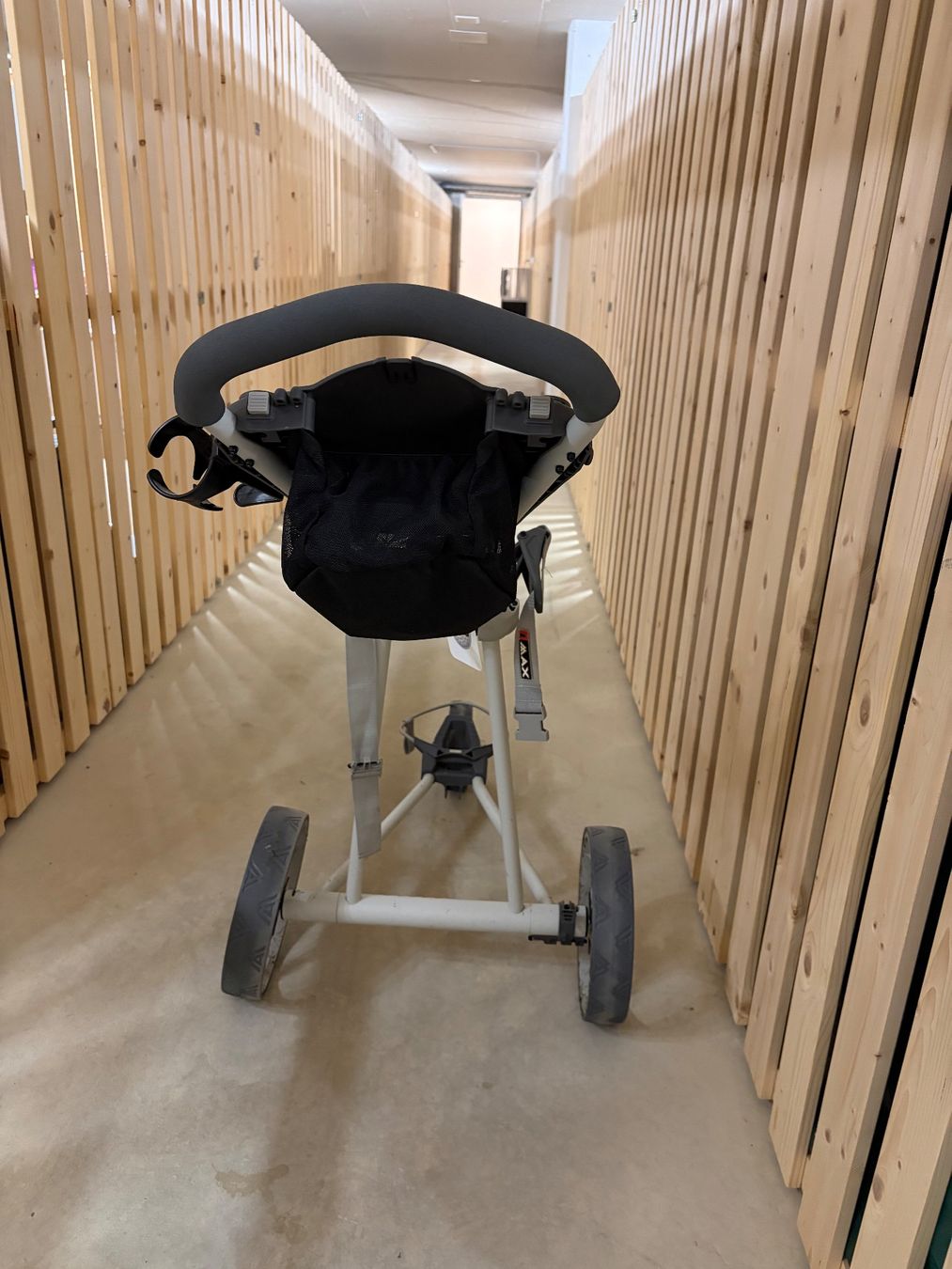 Big Max Chariots: BIG MAX TI-LITE Golftrolley – D'occasion à Wittenbach par Whiskey 1