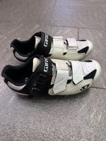 Giro Apeckx Rennradschuhe – EU 40 (US 7.25) inkl. Shimano SP