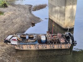 Fischerboot inkl. Motor, Bugmotor, Trailer, Batterien