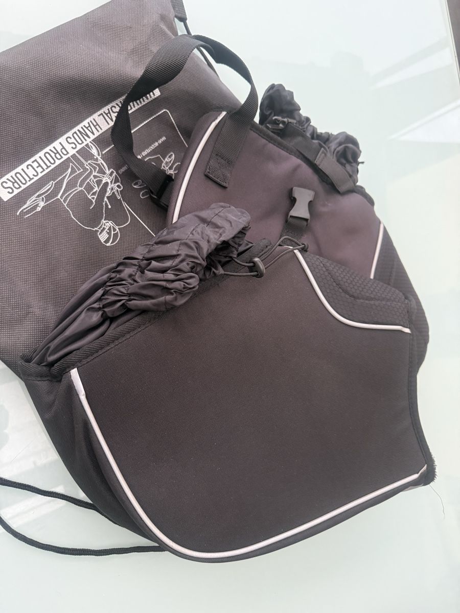 Accessori per altri veicoli: Givi Chauffe-mains TM418 – Usato da Chexbres venduto da rochecolombe 1