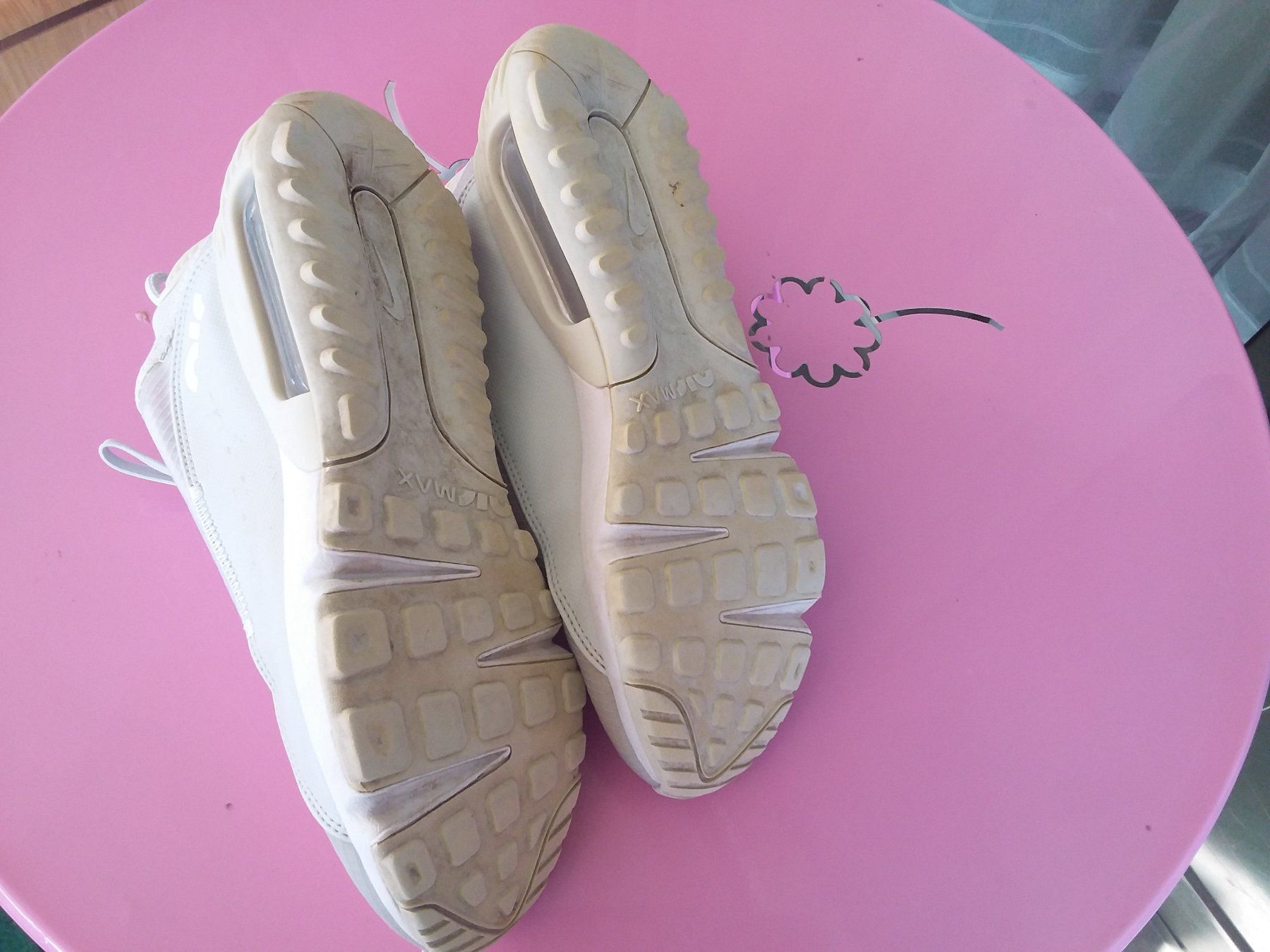 Nike Scarpe da donna: Nike Air max 2090 grise 38.5 – Usato da Chêne-Bourg venduto da Fio994 1