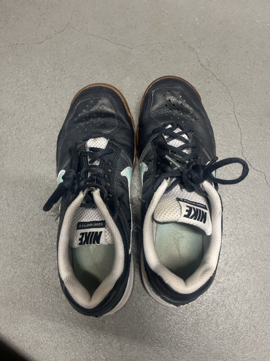 Nike Scarpe per ragazzi: Nike Hallenschuhe – Usato da Wichtrach venduto da henzmann1 1