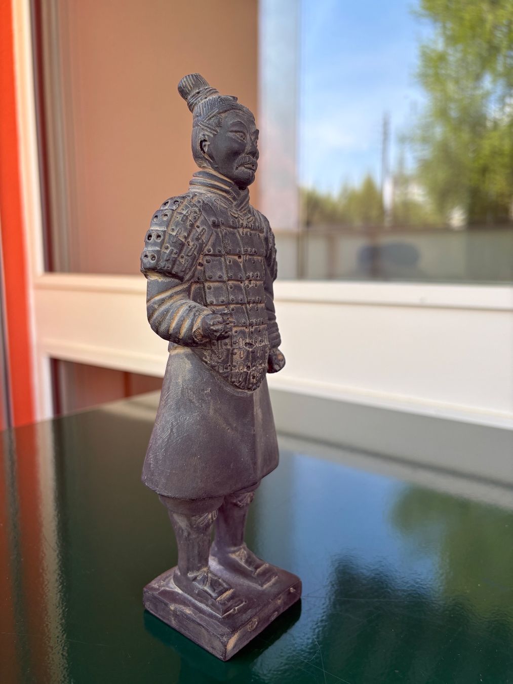 Statuette: Terrakotta-Figur (schwarz) – Usato da Thun venduto da mark81 3