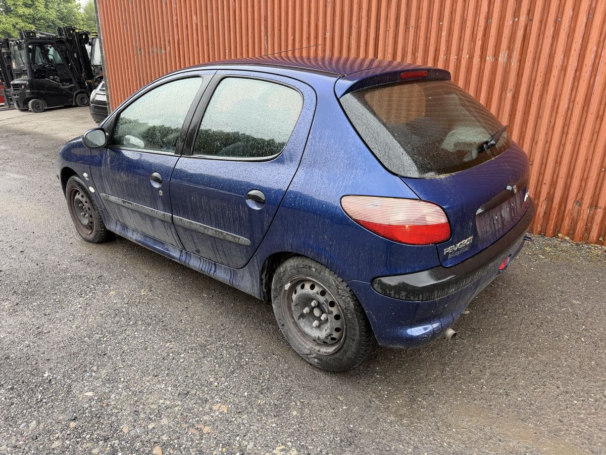 Peugeot Automobili: Peugeot 206 1.6 – Difettoso da Buchs SG venduto da cayenneturbo96 2
