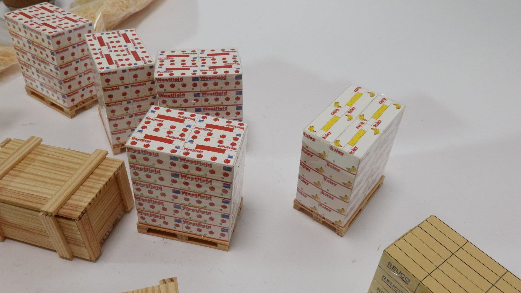 Modellini di ferrovie: e54 Spur 1 Konvolut Ladegüter – Usato da Thun venduto da evinka_gmbh 8