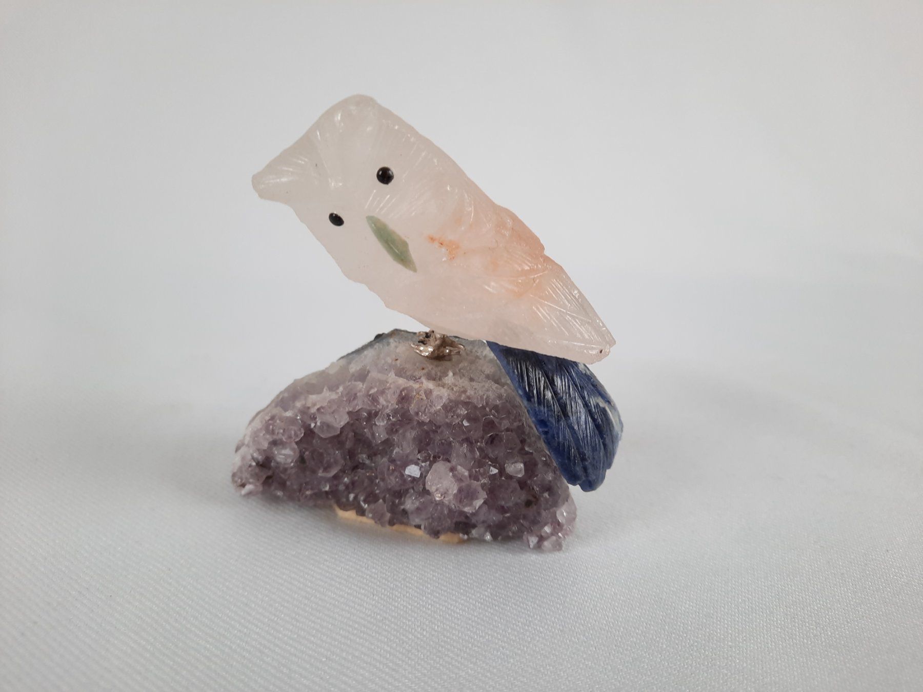 Mineralien & Heilsteine: Tukan & Eule aus Edelstein auf Amethyst – Gebraucht aus Beinwil am See von Restwert_Beinwil 4