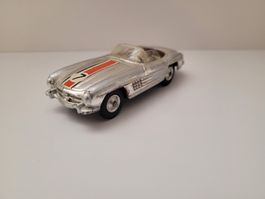 Mercedes Benz 300 SL Roadster (Corgi Toys) 1/43