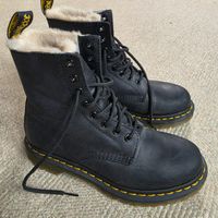 Dr. Martens Serena noires doublées – T. 38 – Bon état