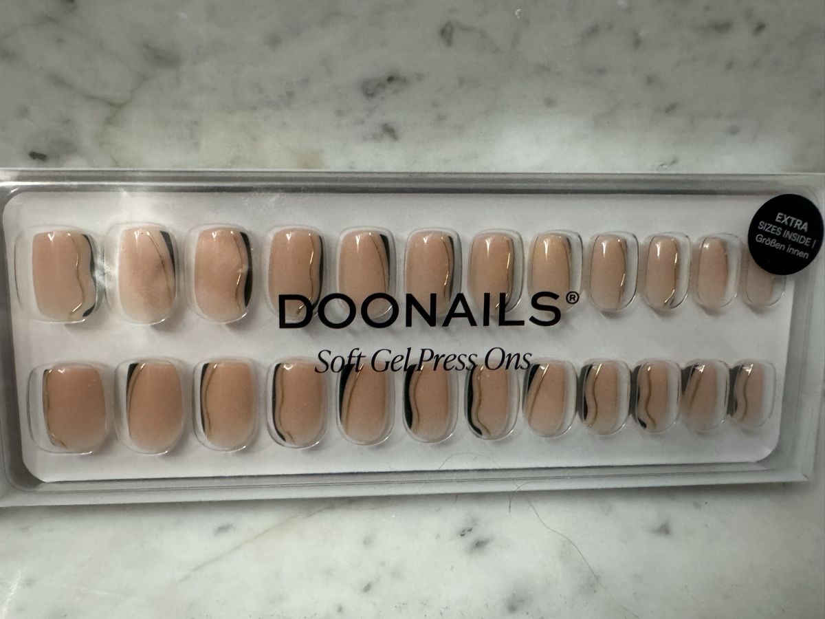 Unghie finte: Doonails Ungeöffnet short Square / short almond – Nuovo e nell'imballaggio originale da Luzern venduto da wet_7bm6 5