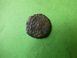 uralte Bronzemünze  15 mm     1.91 g