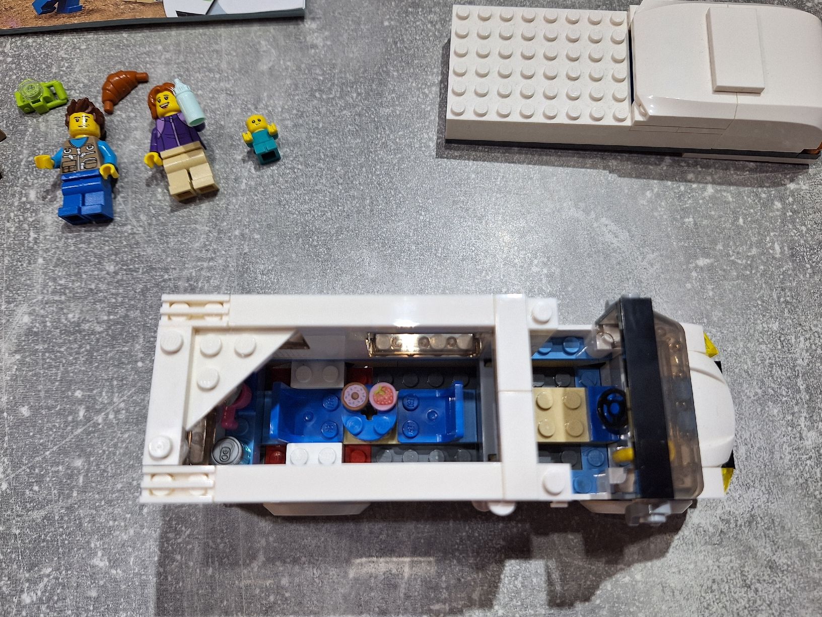 Lego Giocattoli: Lego 60283 Ferienwohnmobil – Usato da Egerkingen venduto da Niceli1 3