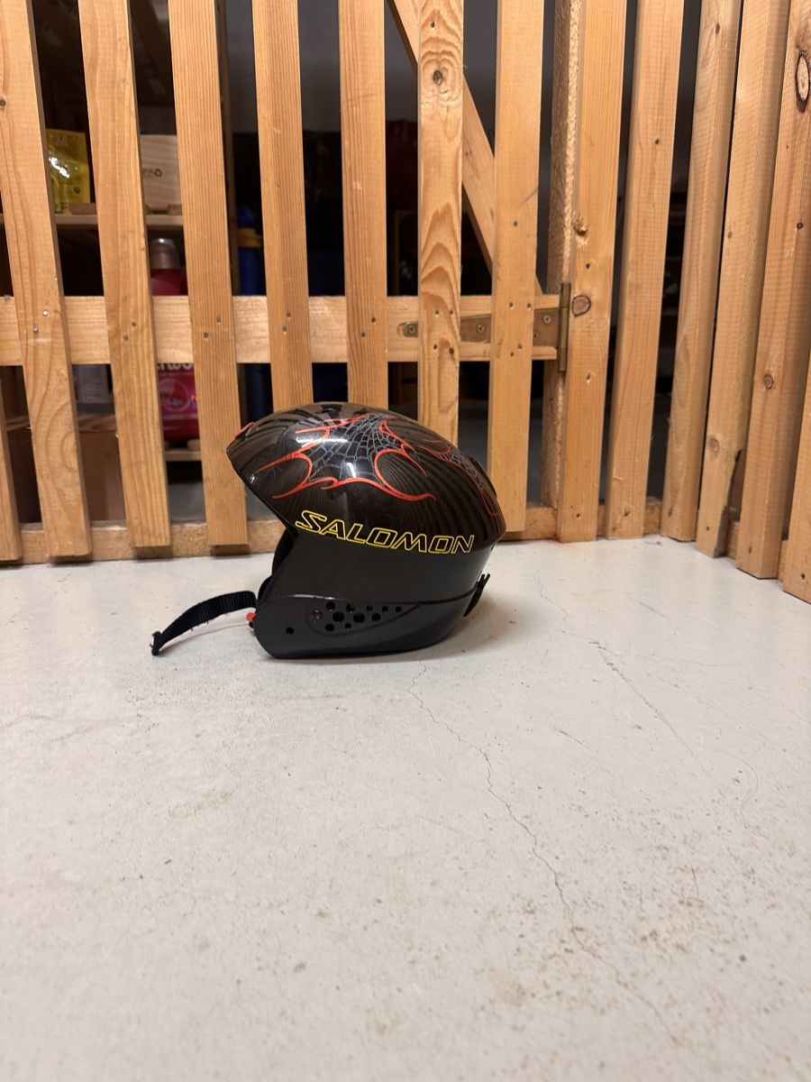 Salomon Caschi: Kinder Skihelm – Usato da Muri AG venduto da and_fw2s
