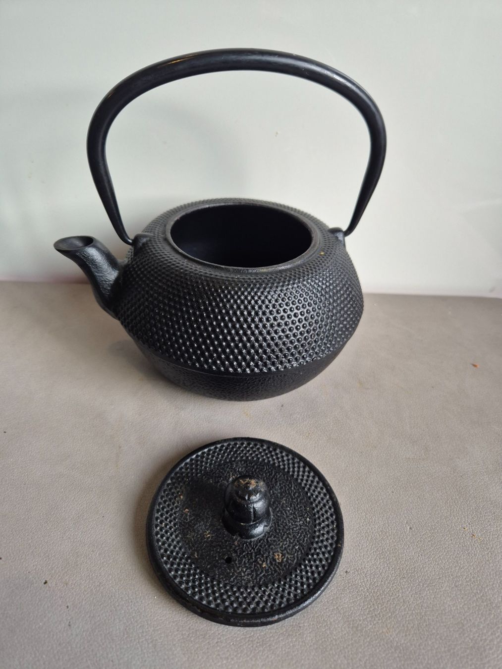 Théières: Théière en fonte noire C56 – D'occasion à Fully par tameab 1