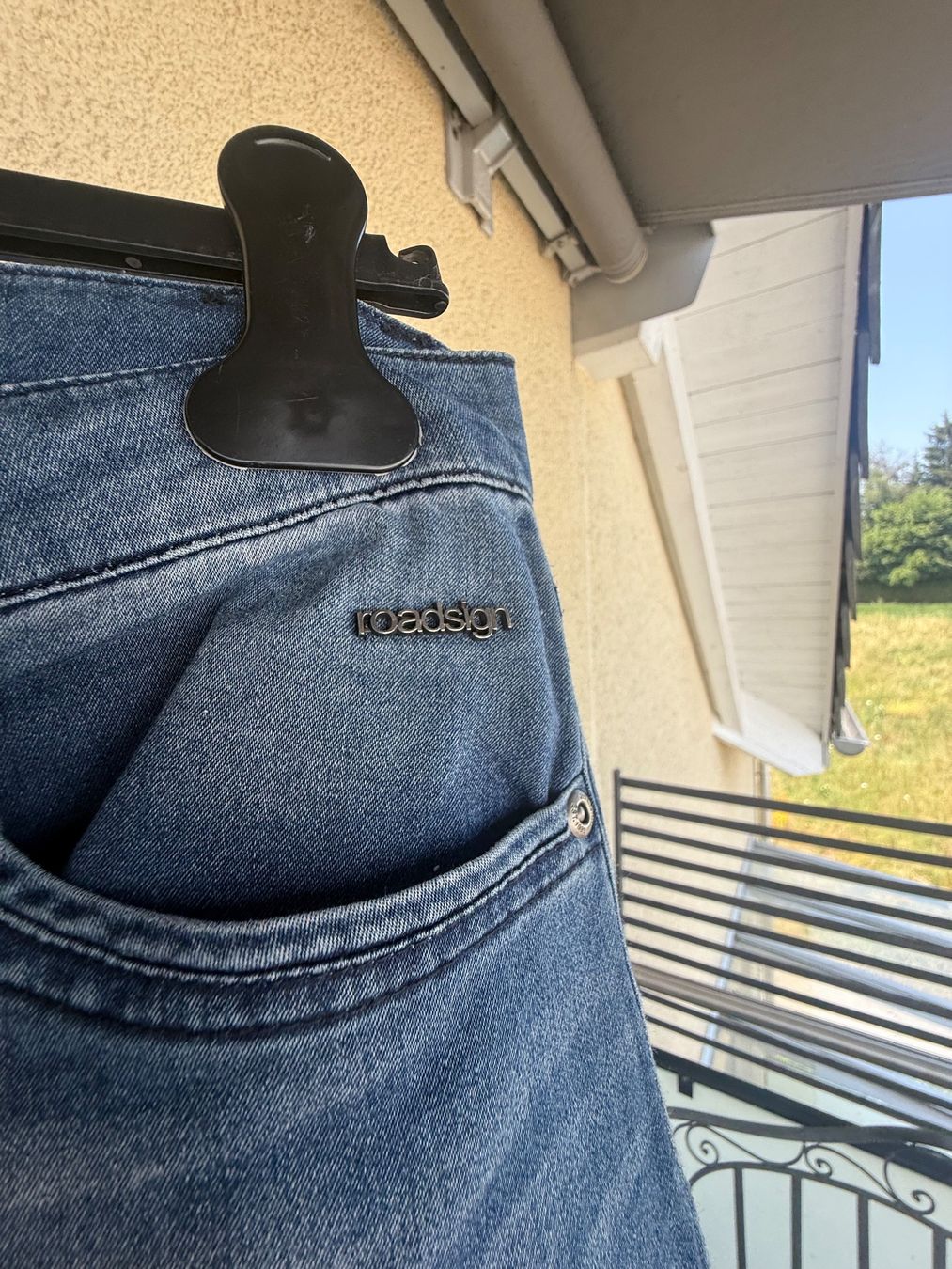 Jeans: Lässige Designer Jeans 42/34 – Usato da Sirnach venduto da sirni 2