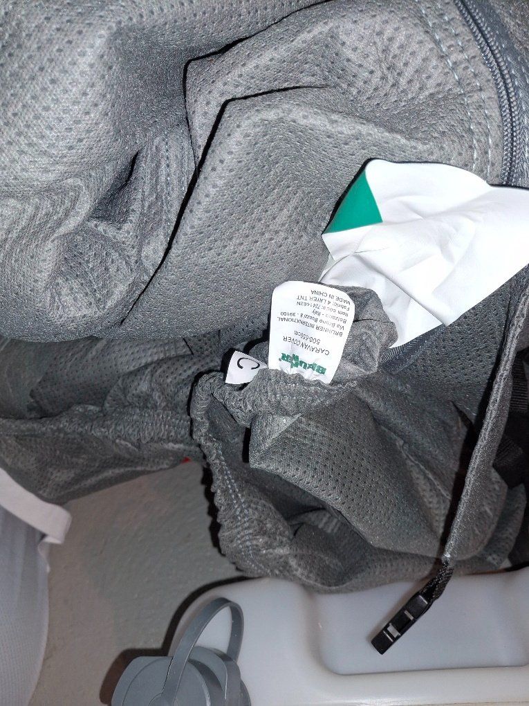 Rimorchi: Wohnwagen Cover – Usato da Rupperswil venduto da Hwild49