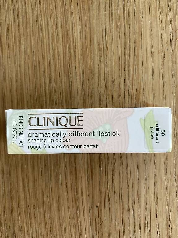 Clinique Make-up: CLINIQUE Dramatically Different Lipstick – Usato da Horgen venduto da mel_h2pn 3