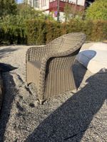 8 schicke Polyrattan Gartenstühle zu verkaufen
