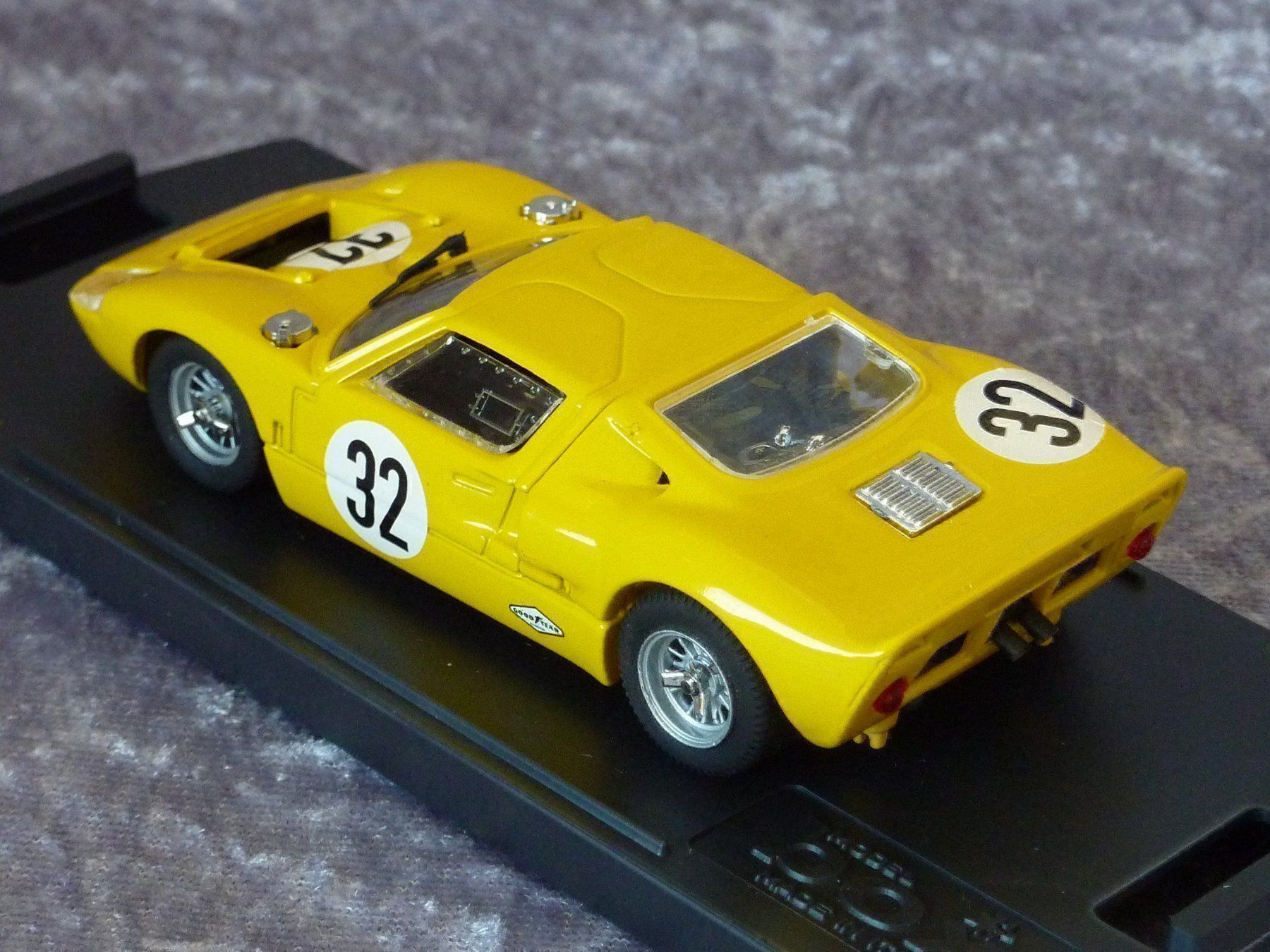 Ford Modellini d'auto: Ford GT 40 1:43 – Nuovo e nell'imballaggio originale da Dürrenäsch venduto da modellautos4you 1