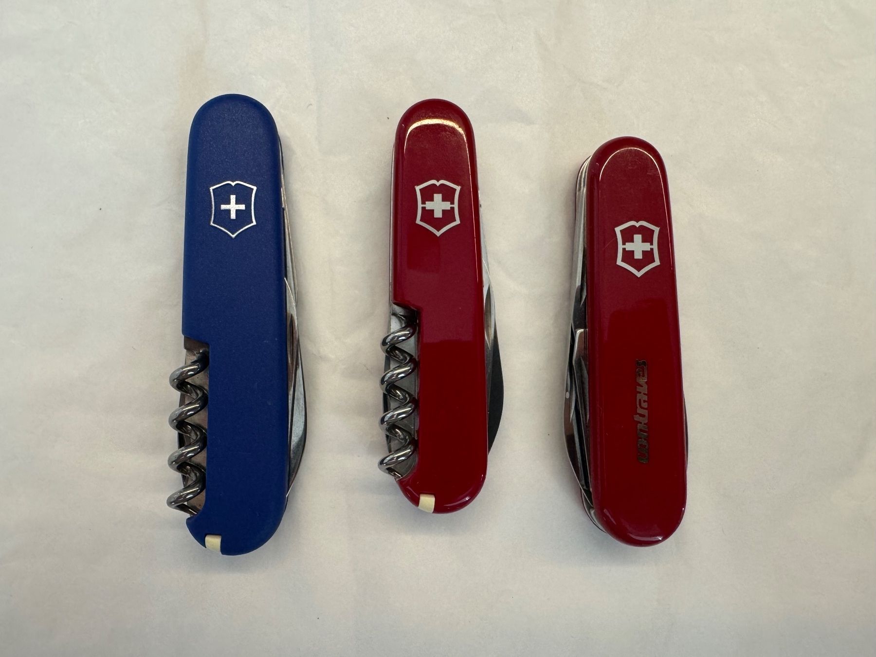 Victorinox Coltelli tascabile: 3 Victorinox Taschenmesser – Usato da Kestenholz venduto da Sackmesser67