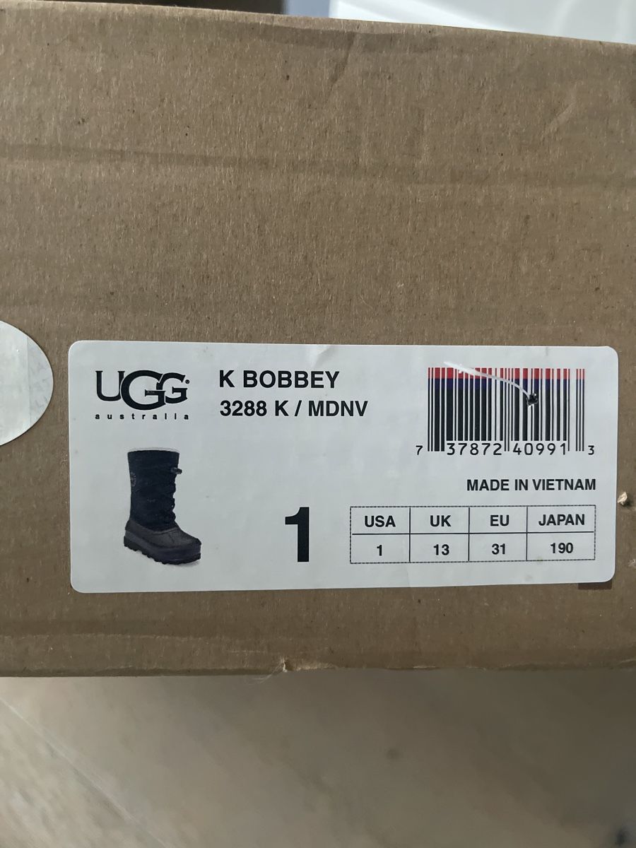Ugg Schuhe für Jungen: UGG wasserfeste Winterboots Bobbey Gr. 31 Navy – Gebraucht aus Meilen von Golfer04 8