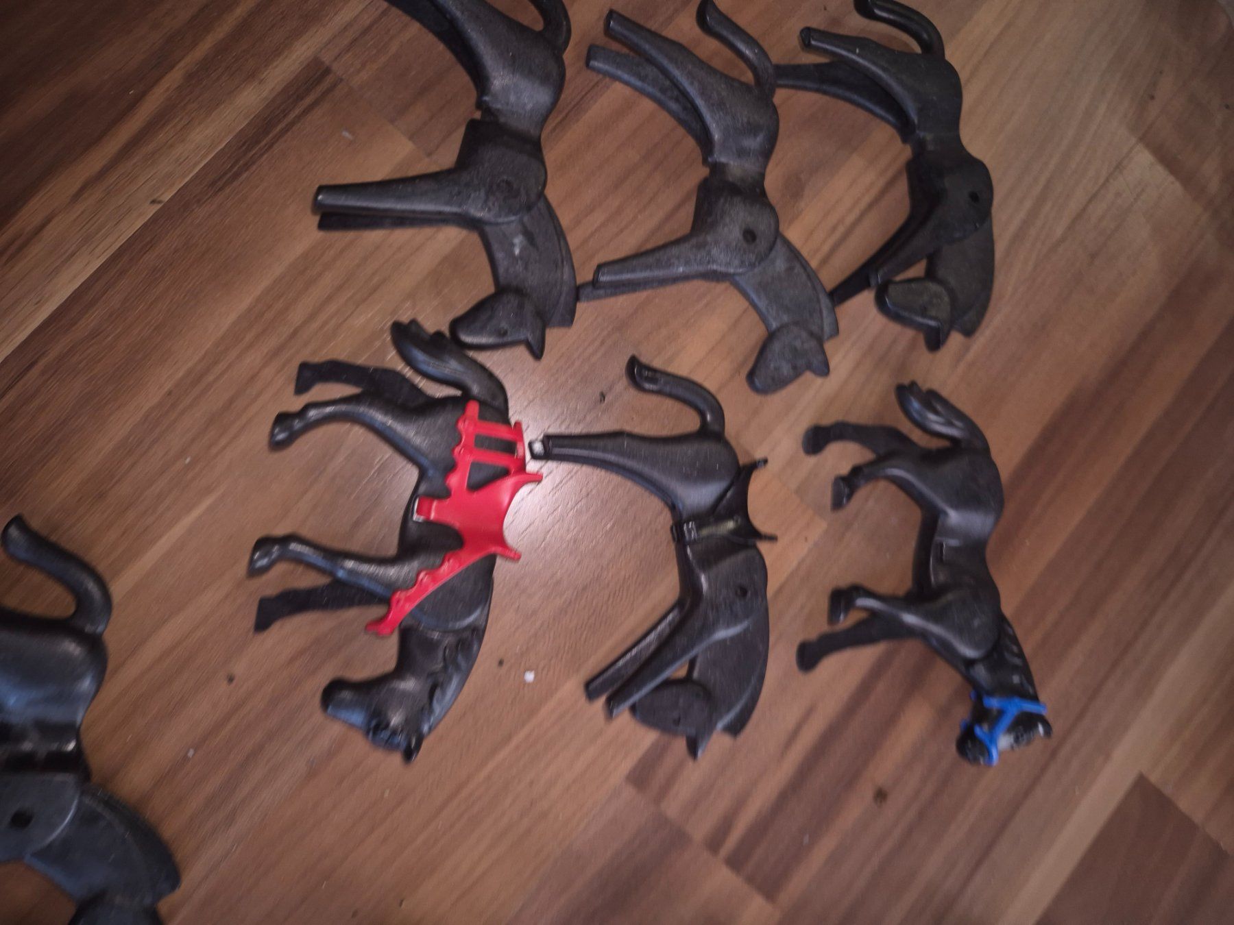 Playmobil Giocattoli: 6 schwarze Playmobilpferde – Usato da Schwarzenburg venduto da Flamingo07 1