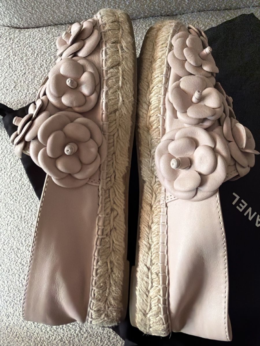Chanel Chaussures femmes: Chanel Camelia Espadrilles pink leather size 38  – D'occasion à Herrliberg par Rondinellaxoxo 4