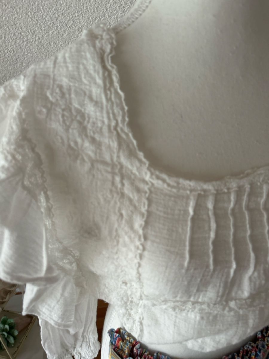 Camicette: Weisse Bluse mit Rüschen, Grösse M – Usato da Kirchdorf BE venduto da Stella130 1