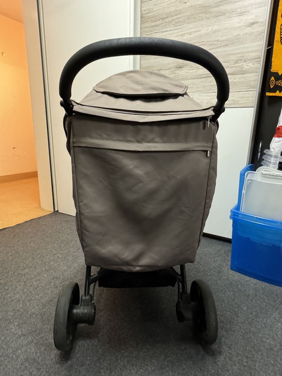 Kinderwagen: Kinderwagen Britax inkl. Hängetasche – Gebraucht aus Buochs von Allerlei_Markt 4