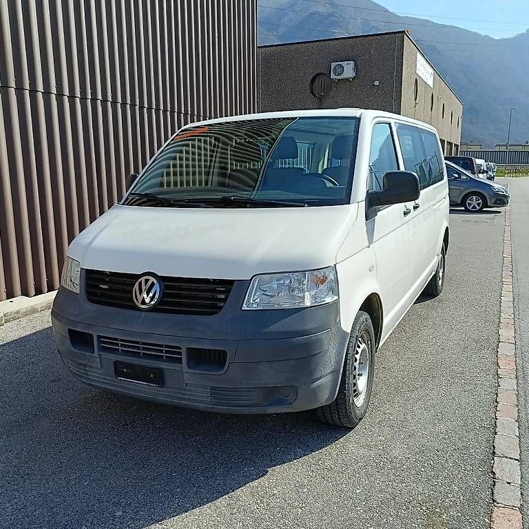 Nutzfahrzeuge: Vw T5 transporter – Gebraucht aus Bironico von aut_v8ks