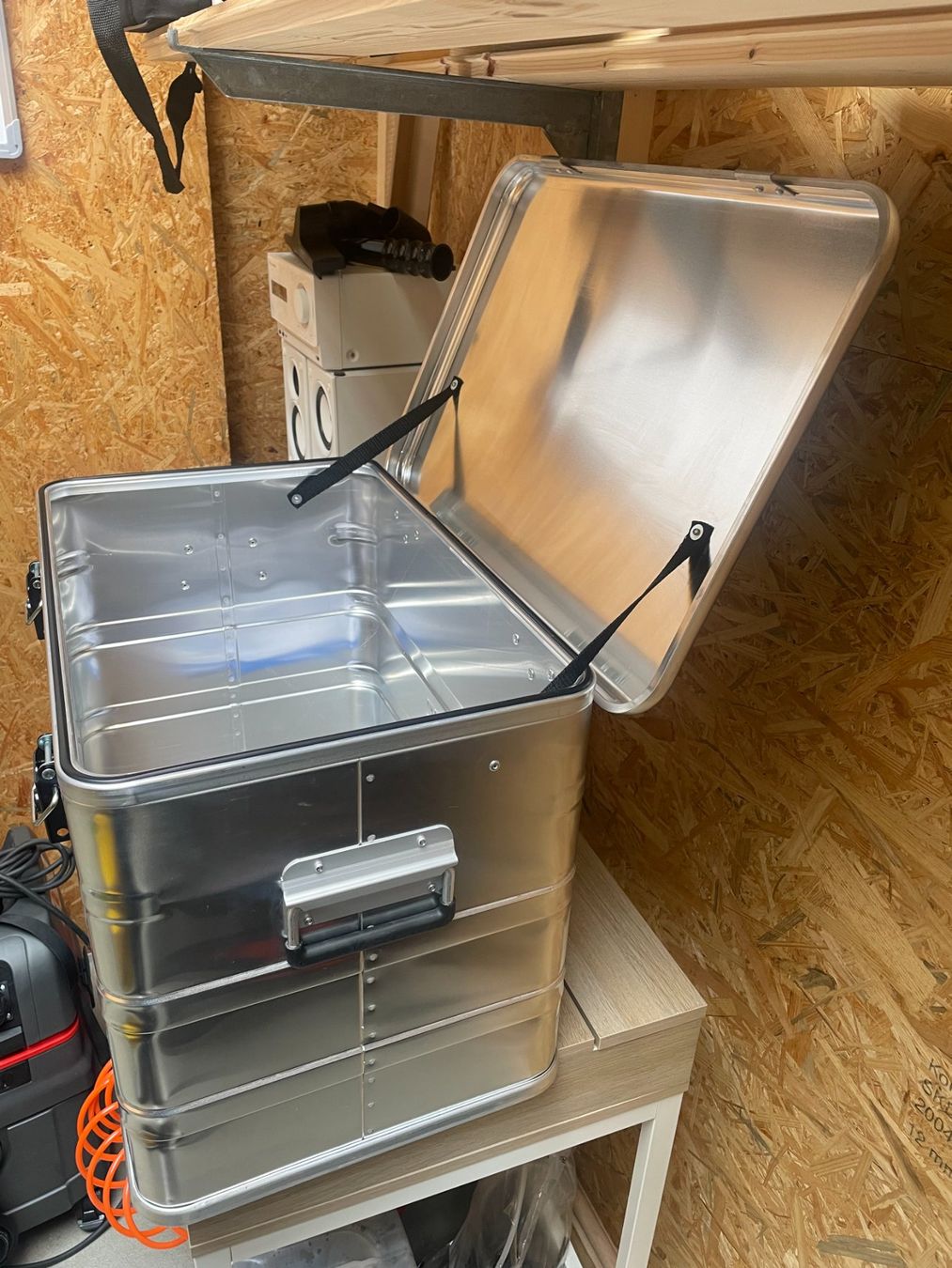 Casse di trasporto: Alutex Aluminium-Box 76L – Nuovo e nell'imballaggio originale da Emmenbrücke venduto da Gzl-94 3