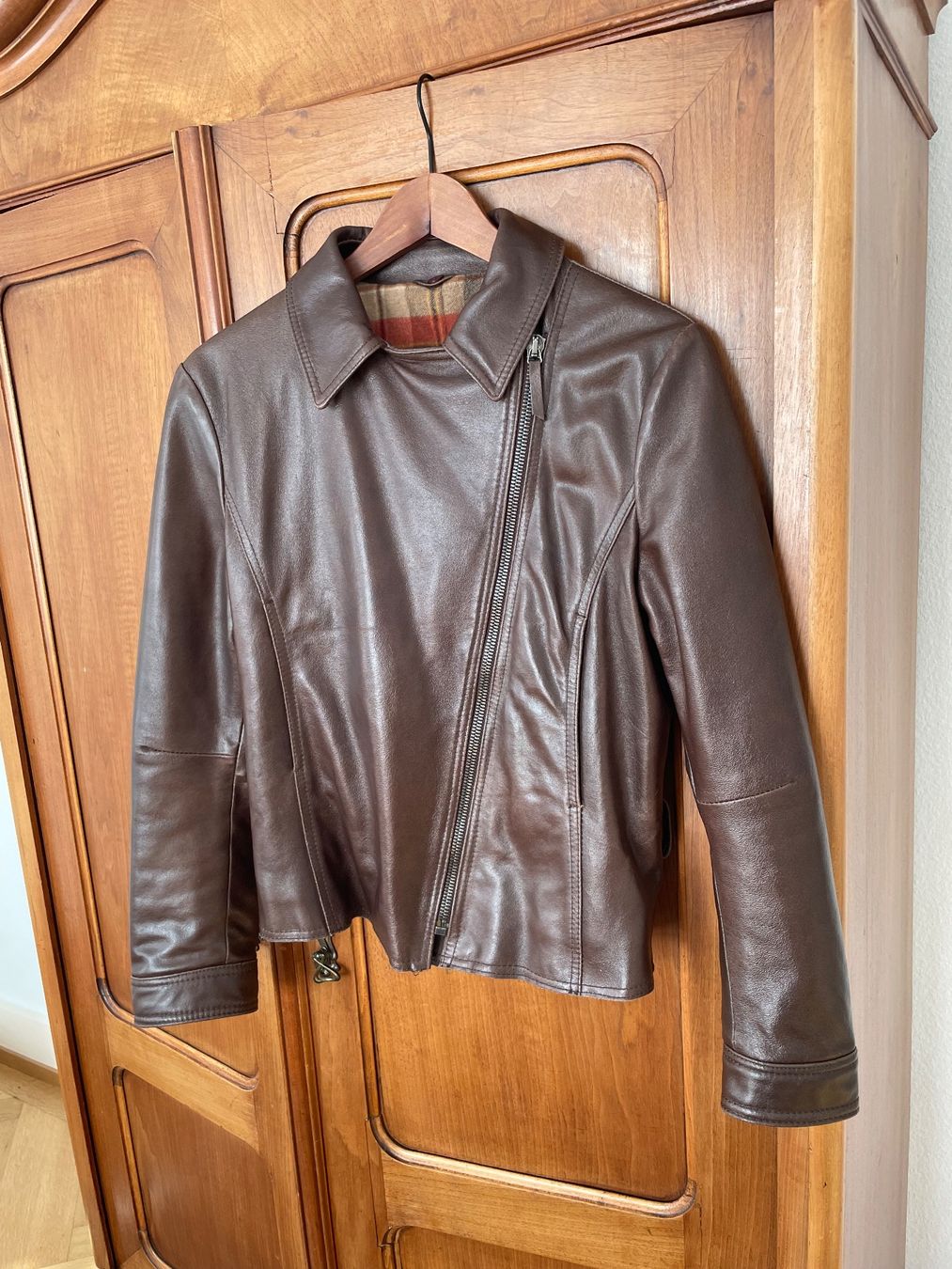 Giacche: Lederjacke mit Pelzkragen, NEU – Usato da Zürich venduto da ElaLeonEla 2