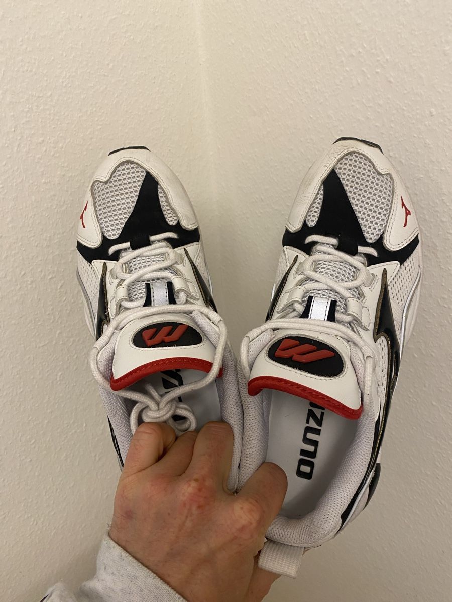 Scarpe da uomo: Mizuno Gr. 42.5 – Usato da Gattikon venduto da cle_xfc7 1