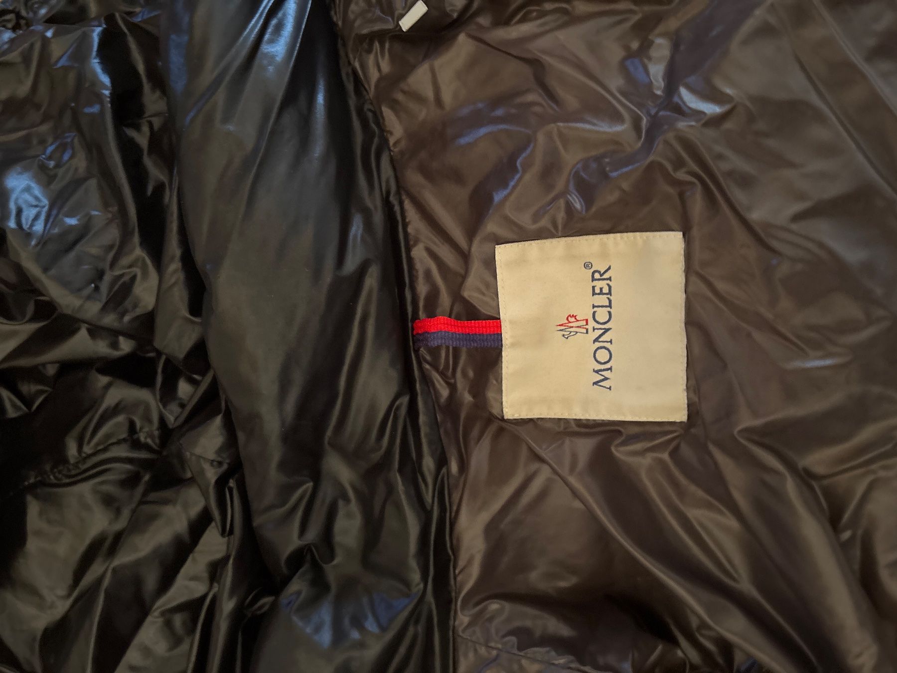 Giacche: Moncler Jacke – Usato da Seltisberg venduto da Guardrail 2