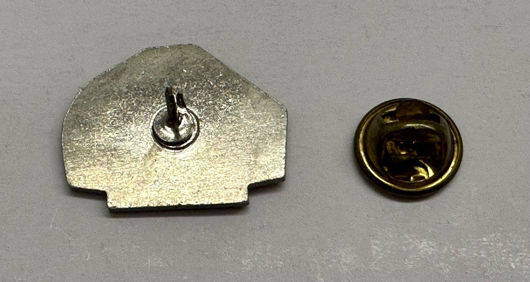 Spille & Fermagli: EHC Kloten vintage pin – Usato da Contone venduto da Chaos76 2