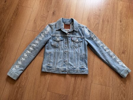 Levi's Jeansjacke mit Blumenbestickung - Grösse S