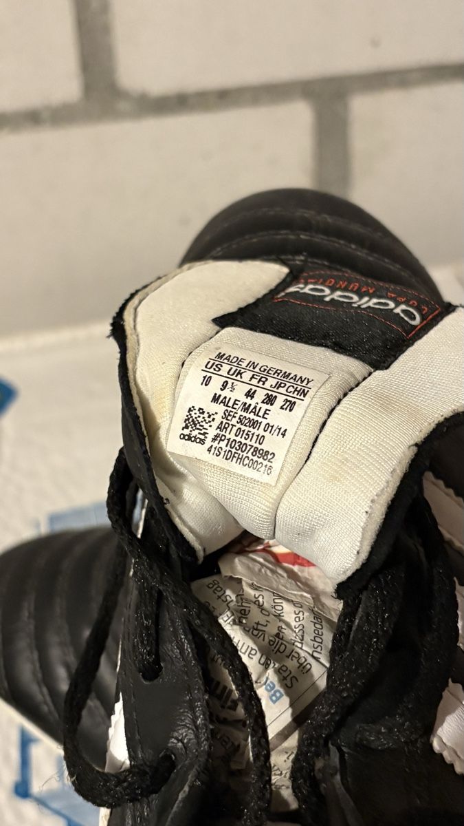 Adidas Chaussures hommes: adidas Mundial Gr.44 – D'occasion à Wangen b. Olten par Dasding 1