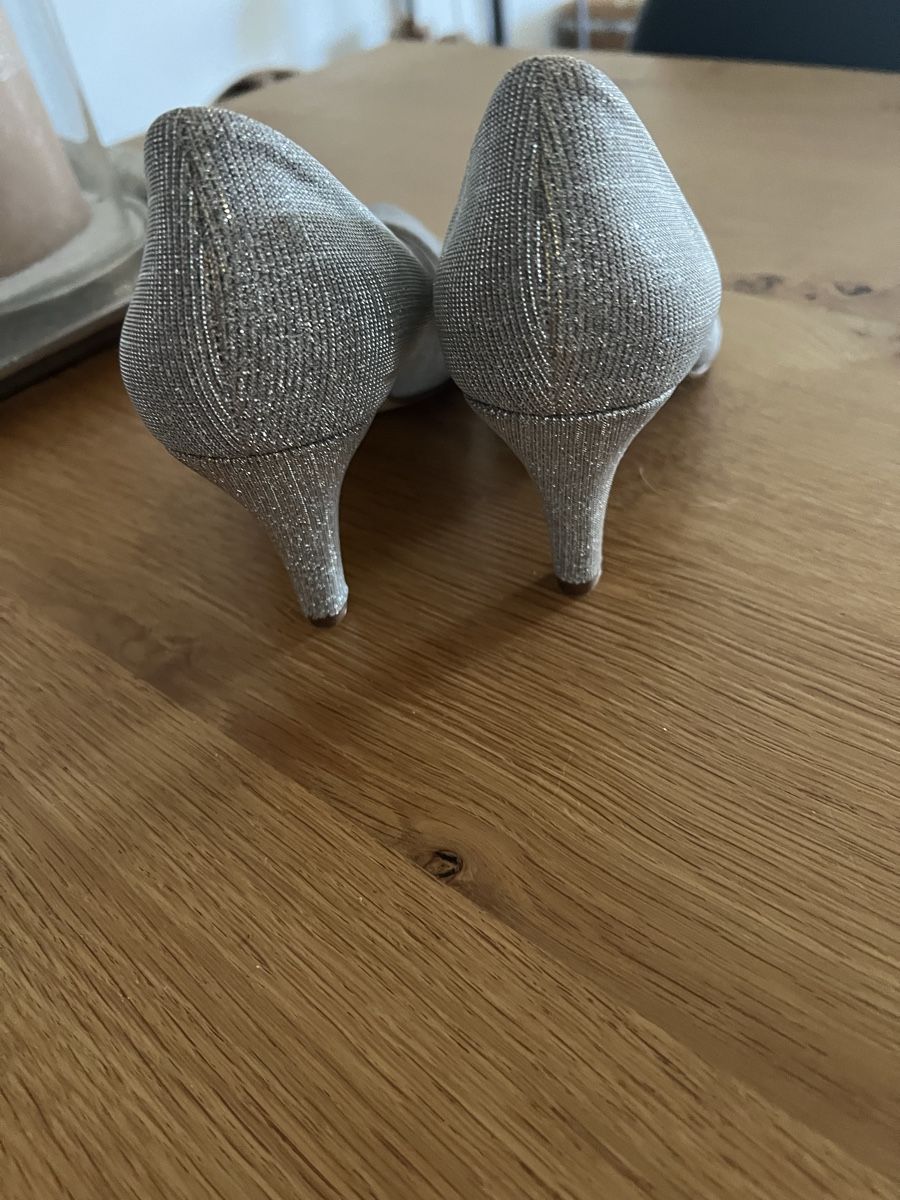 Scarpe da donna: Neue Pumps  – Nuovo e nell'imballaggio originale da Döttingen venduto da Steinklopferin 2