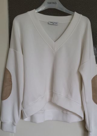 Weisser Pullover 