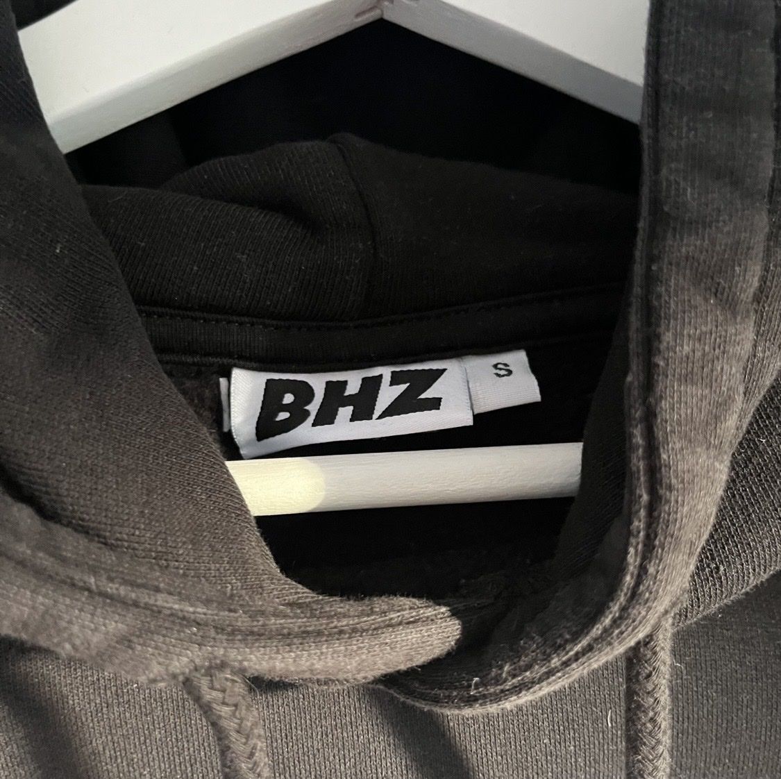 Pulls & Sweat-shirts: BHZ Hoodie – Neuf (Voir description) à Spiez par sophiiiiemariie4 4