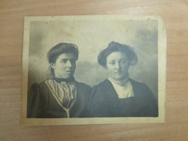 Foto, 2 Junge Damen