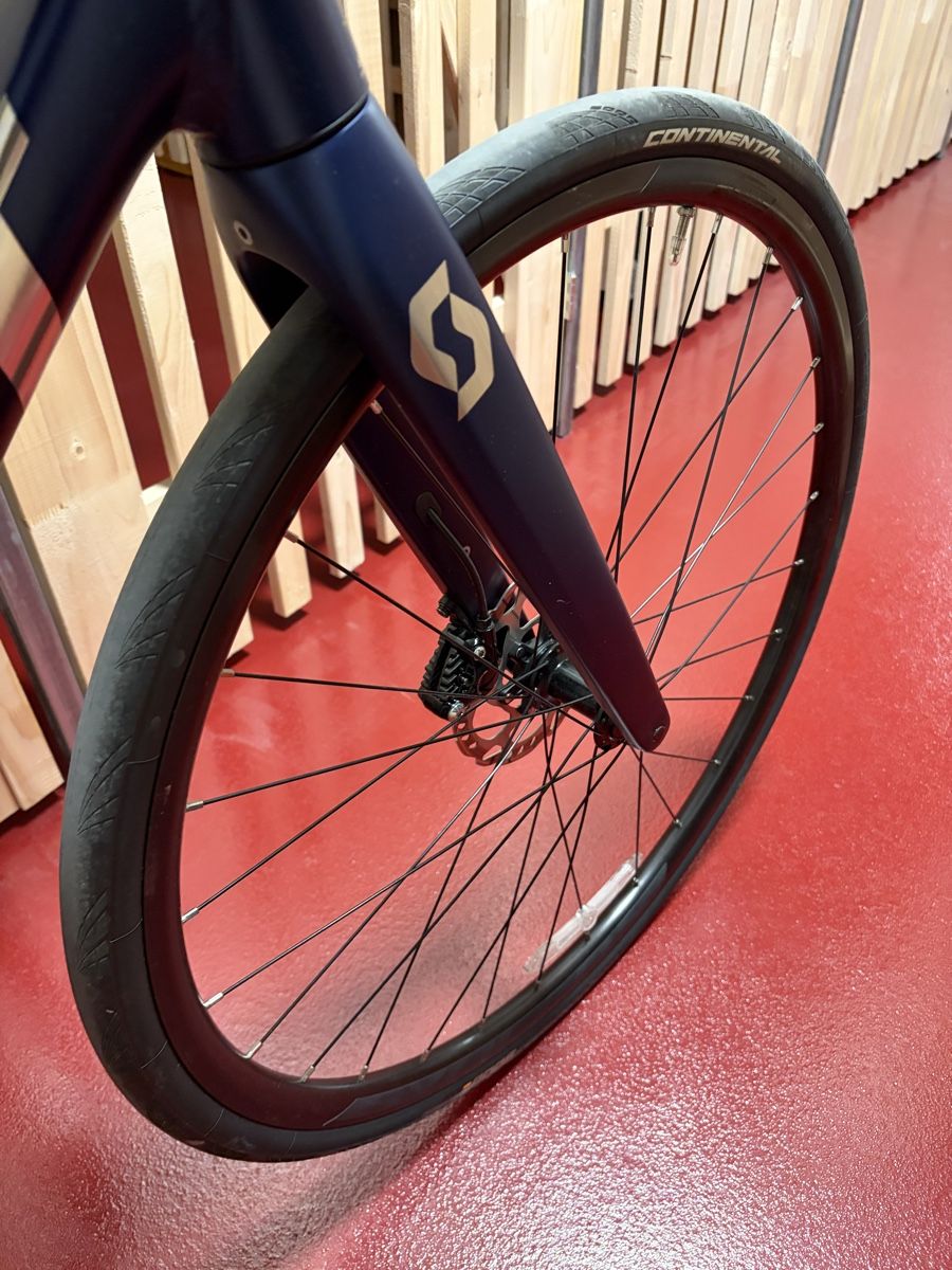 Scott Biciclette: Scott Speedster 10 – Usato da Les Acacias venduto da jla_qp9s 3