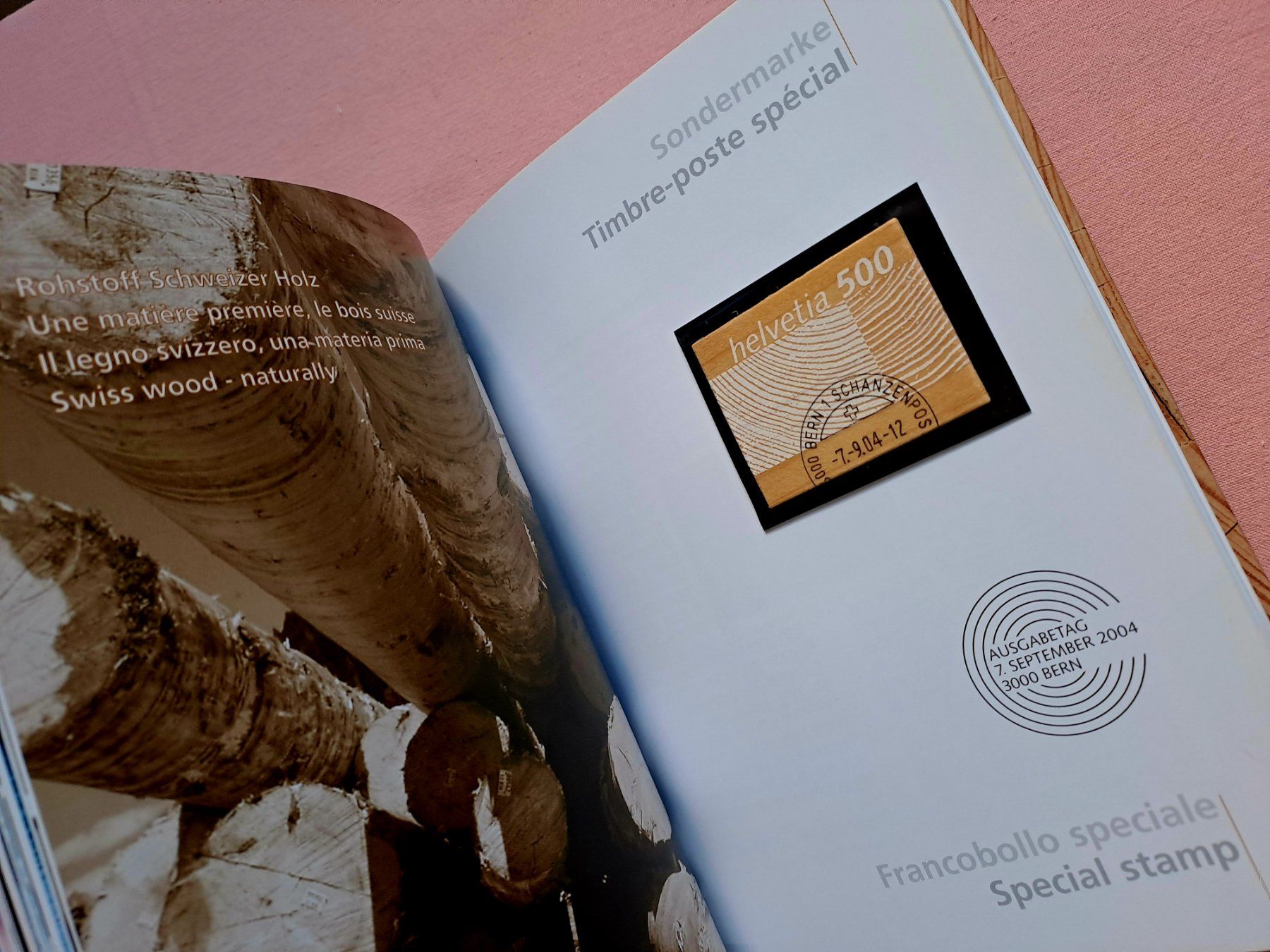 Tutti i francobolli: original Jahrbuch Briefmarken CH Post 2004 Halbmondstempel – Usato da Ostermundigen venduto da pedru8 8