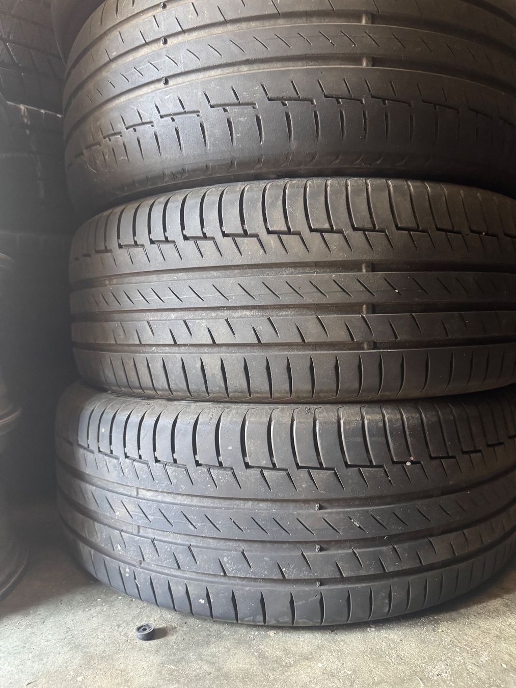 Continental Pneus & Kompletträder: 235/55R19 – Gebraucht aus Widen von Dinero02 1
