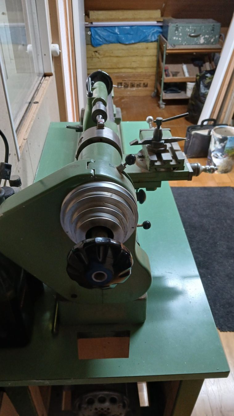 Lesto Toutes les machines: Drehbank Lesto – D'occasion à Udligenswil par Quarz2002 2