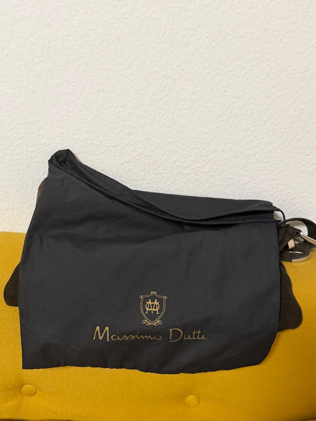 Massimo Dutti Borse da donna: Massimo Dutti Braune Suede Tasche – Nuovo (secondo la descrizione) da Basel venduto da iulia_haul 4