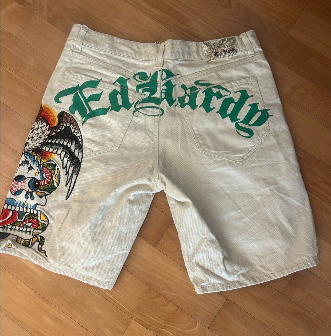 Ed Hardy Pantaloni: Ed Hardy graphic shorts – Usato da Küsnacht ZH venduto da Calebus