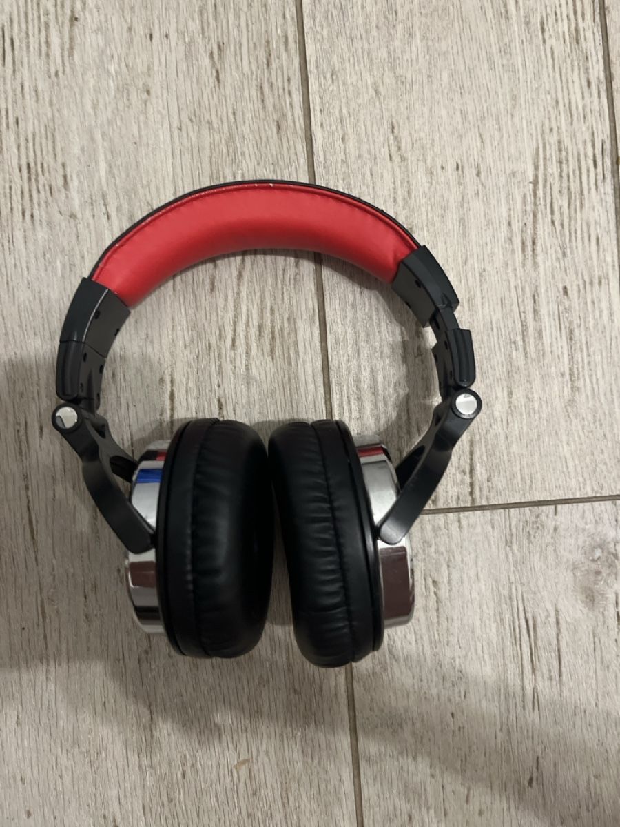 Cuffie: Casque one audio A70 rouge negotiable – Usato da Confignon venduto da leo_6rtt 1