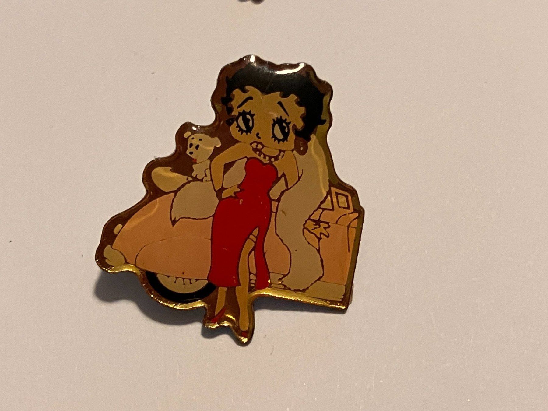 Placchette & Badge: 1 Pin Betty Boop – Usato da Basel venduto da djwwpp