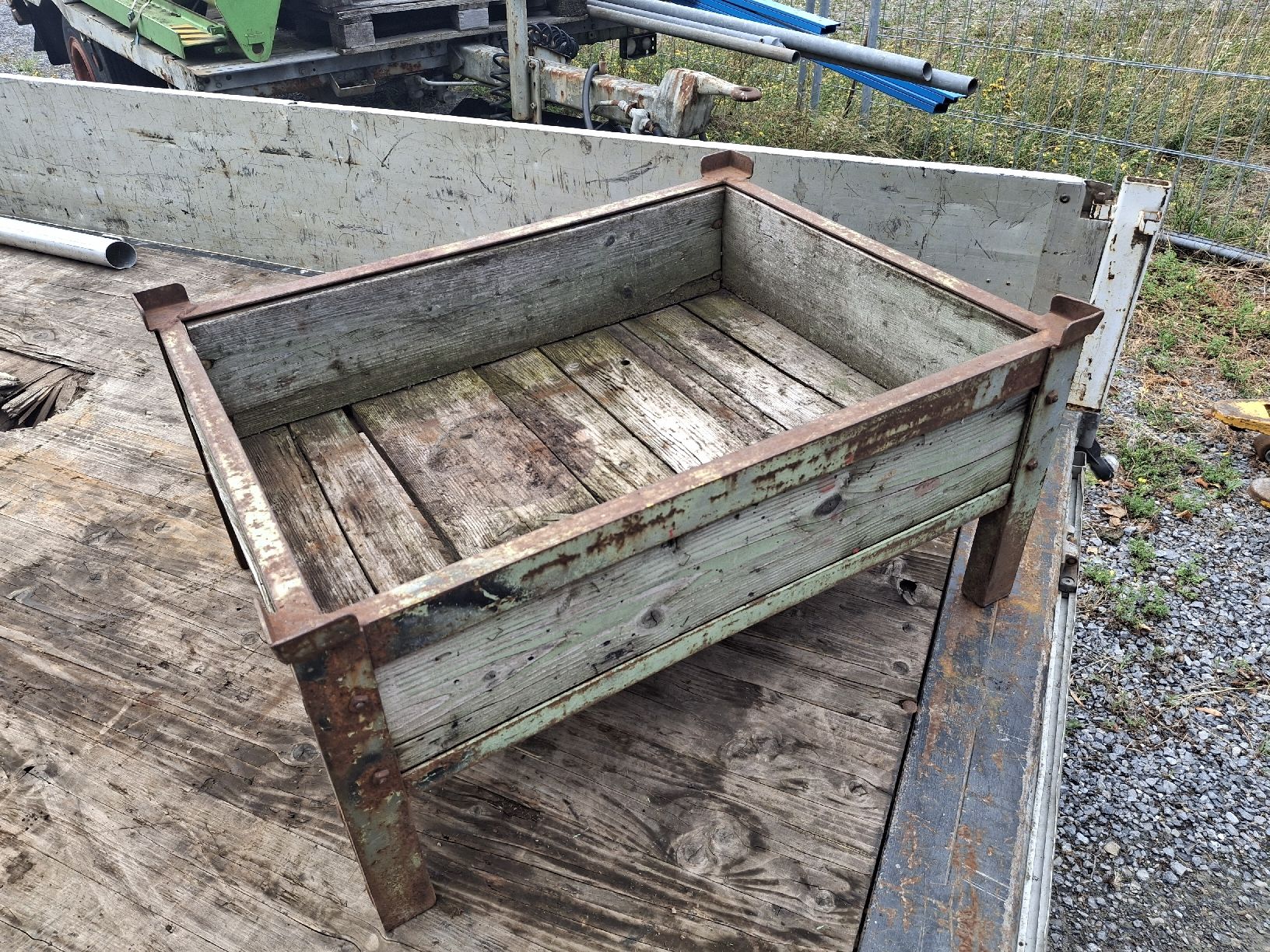 Caisses de transport: Paloxe Materialkiste Blumenkiste Decko – D'occasion à Goldingen par mllerr2007 1